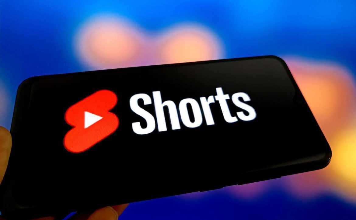 ativo (Alt Text): Tela do YouTube Shorts mostrando vídeo gerado por IA usando Veo 3