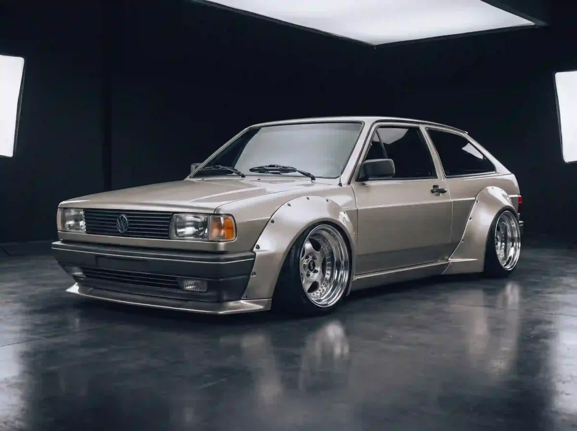 45 prompts em inglês para simular body kits, pinturas e rodas no Gemini antes de modificar seu carro. Preserva o modelo original. Copie e cole.